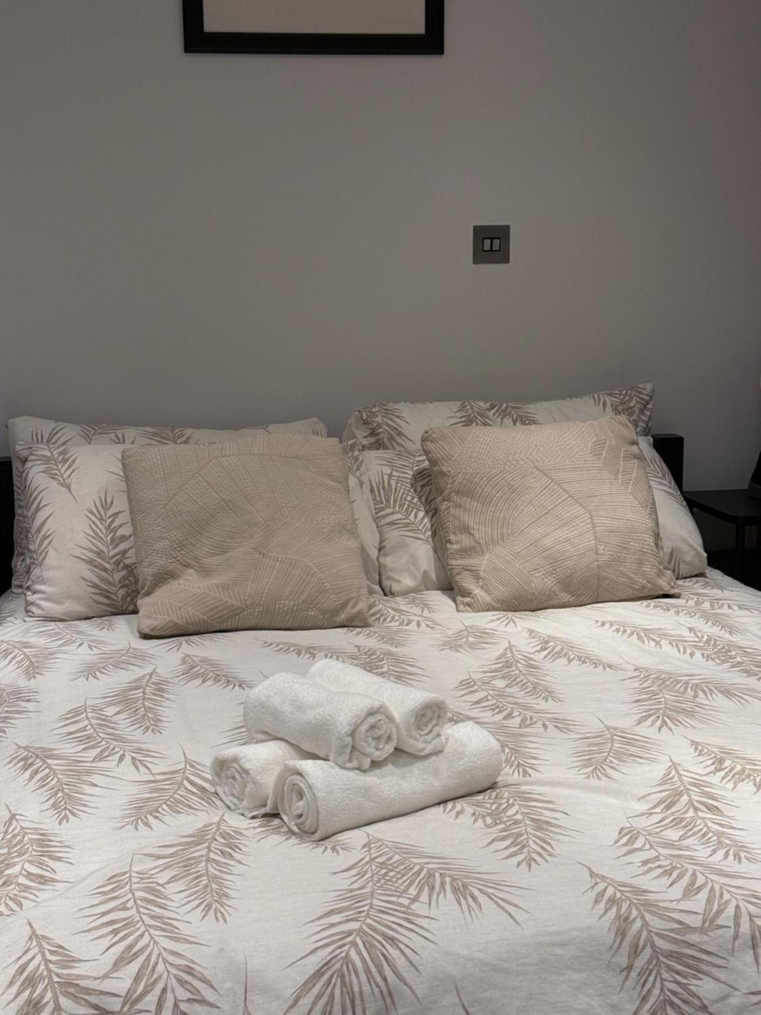 Cosy Guest Suite, West London Hounslow Eksteriør billede